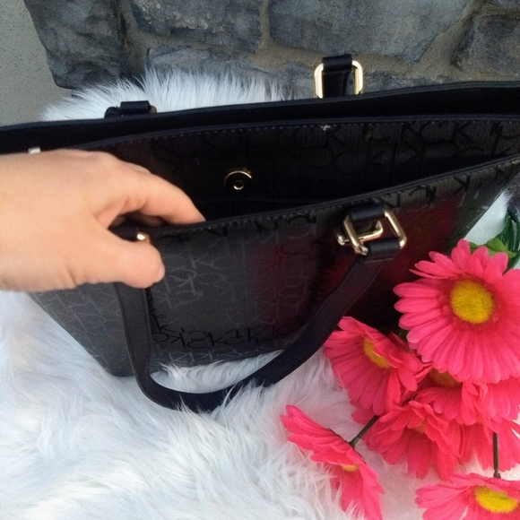 WALLET SOLD Calvin Klein Signature Black Floral Shopper Tote + Wallet - Picture 9 of 16